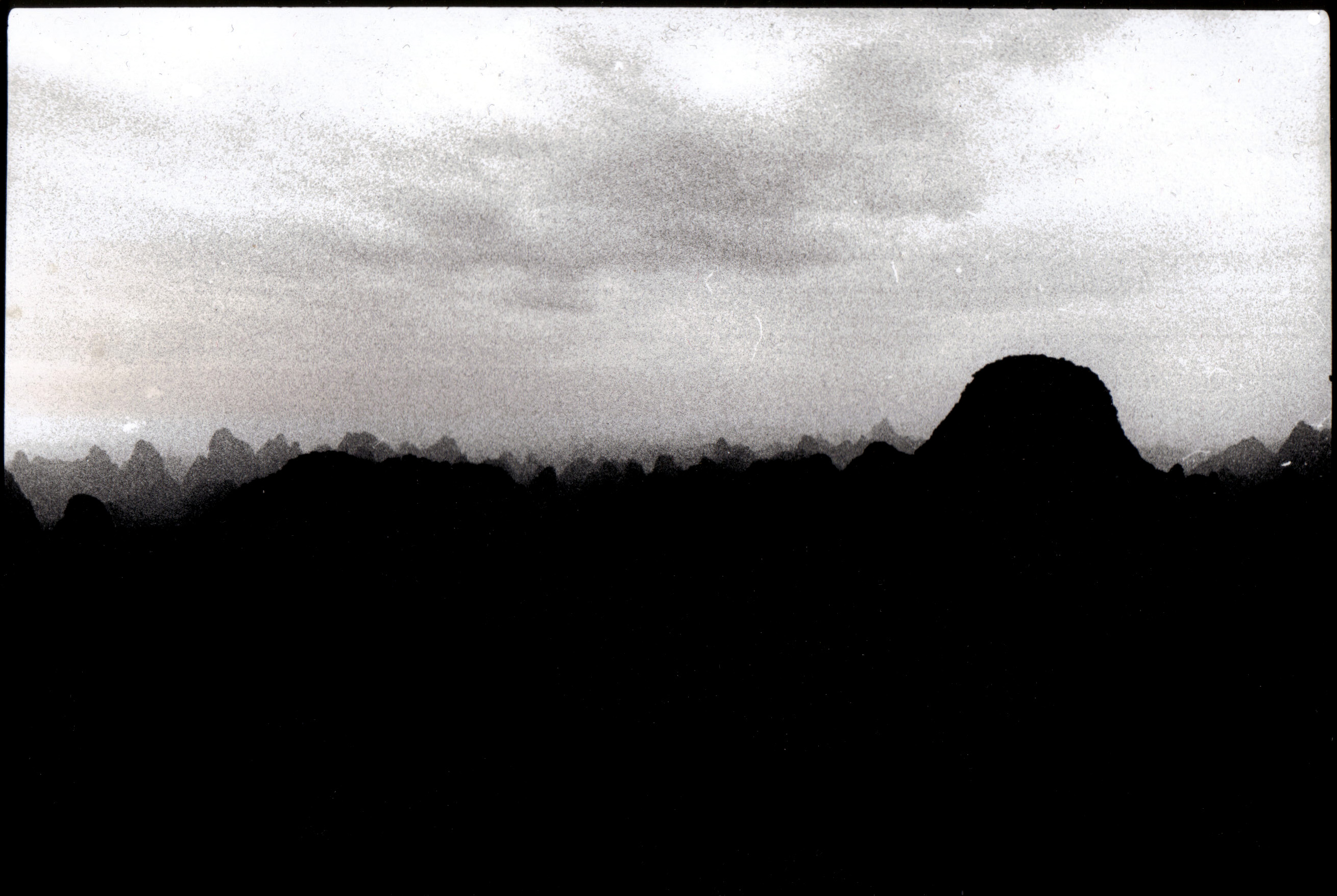 THE ESCAPE (CHINESE REQUIEM)