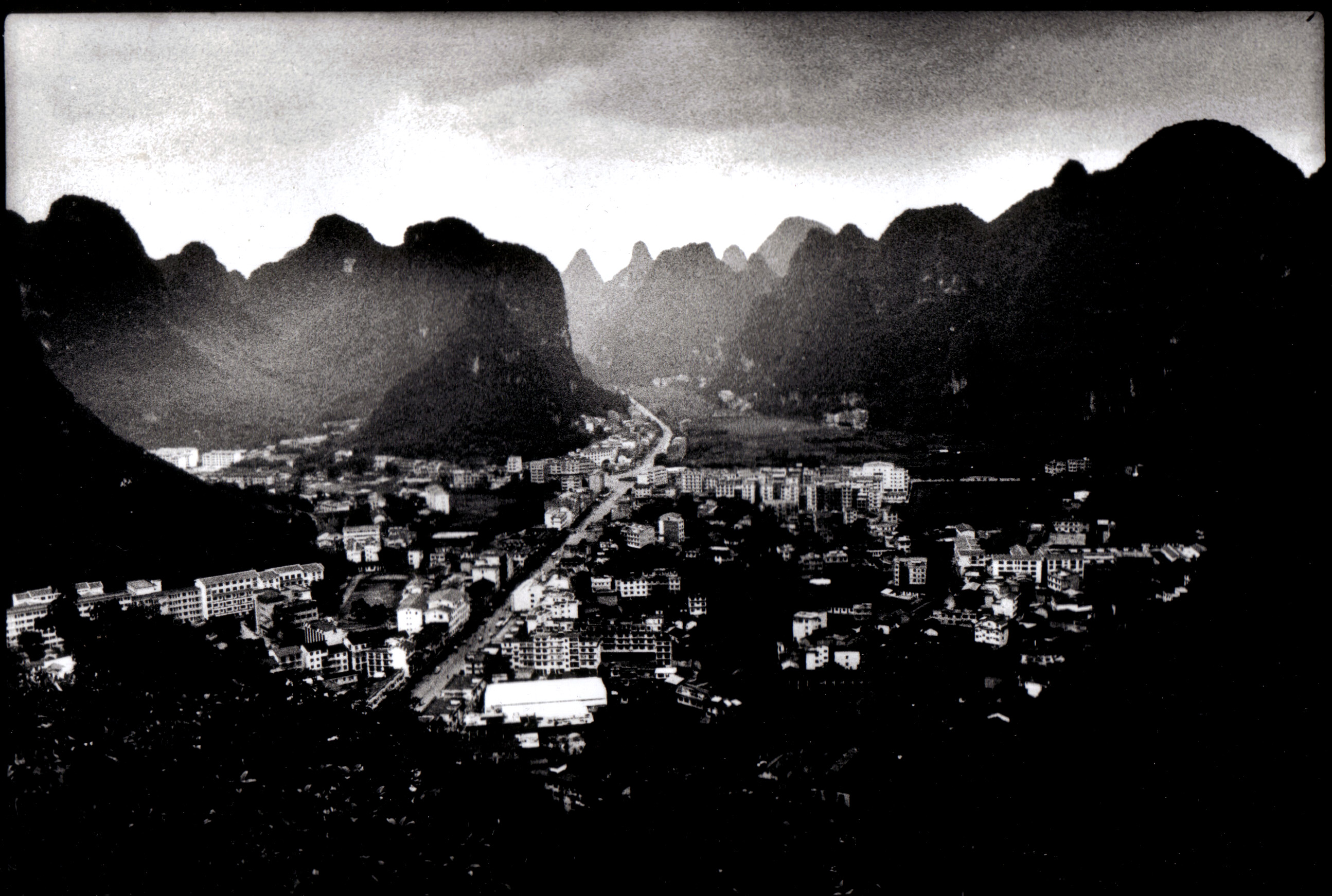 THE ESCAPE (CHINESE REQUIEM)