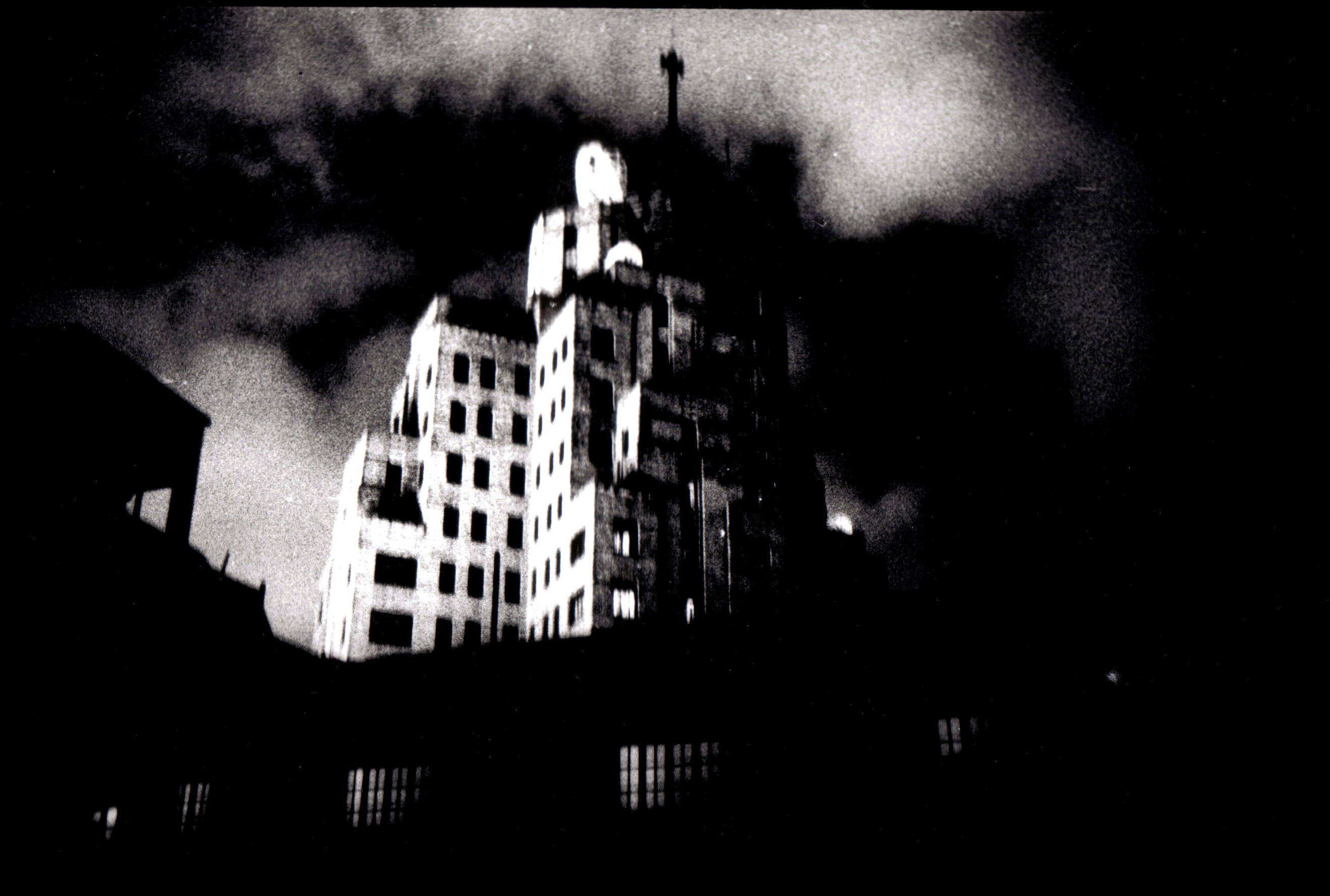 THE ESCAPE (CHINESE REQUIEM)