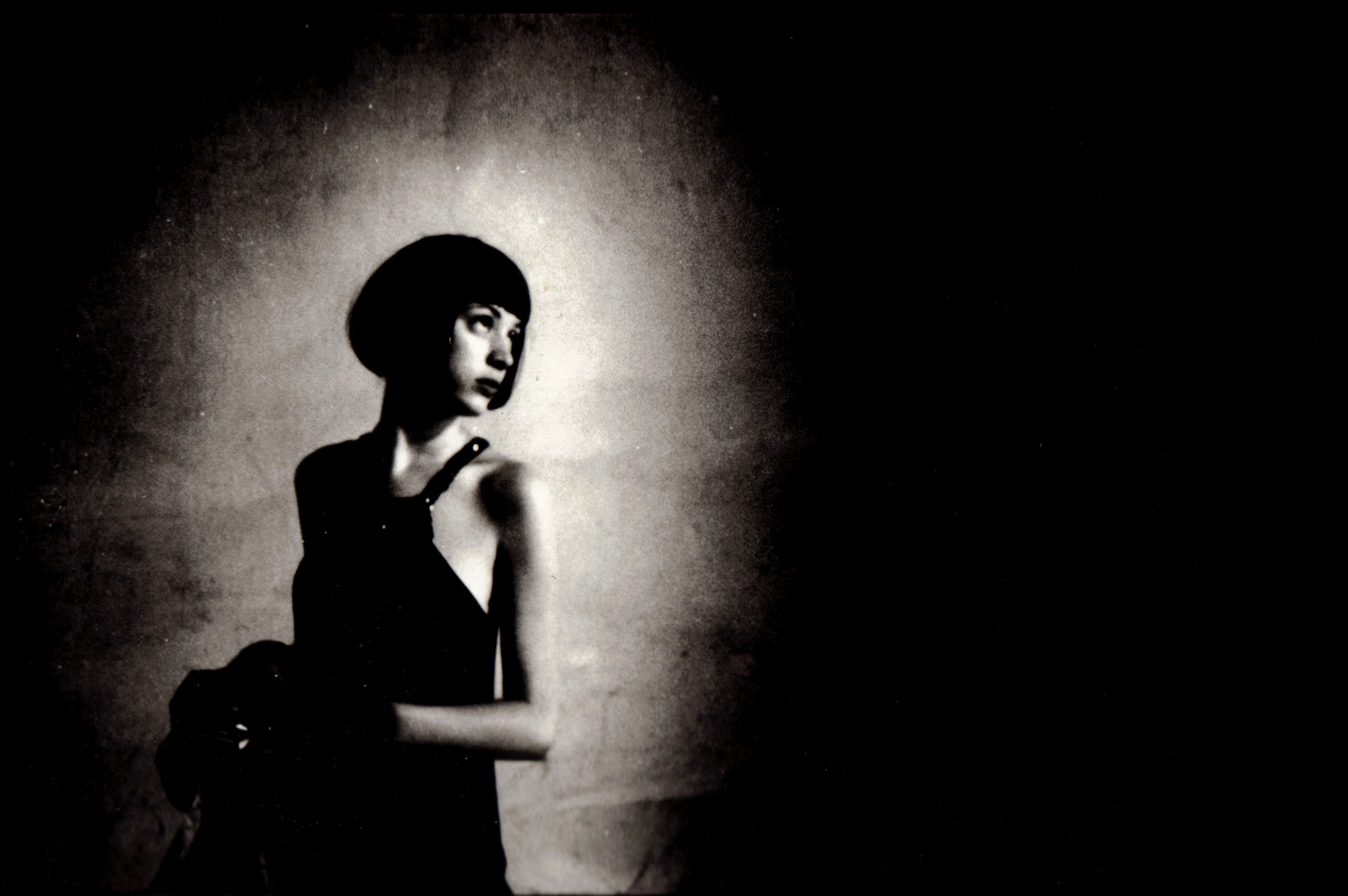 THE ESCAPE (CHINESE REQUIEM)