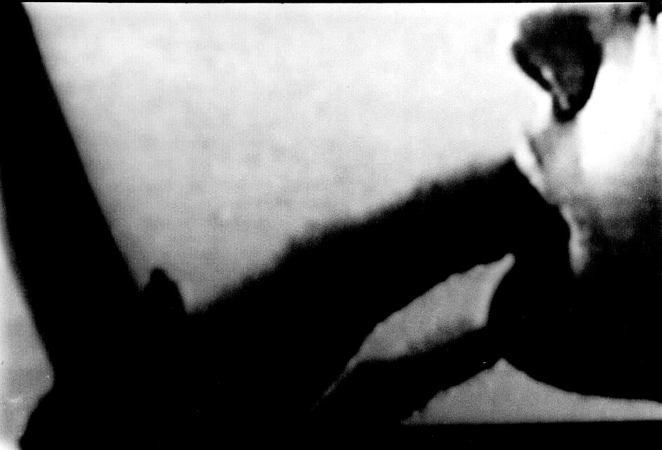 DU BRUIT DUR, LA NUIT